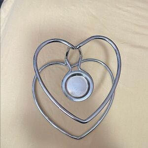 Silver Double Heart-Shaped Candle Holder 4 1/2x 6”